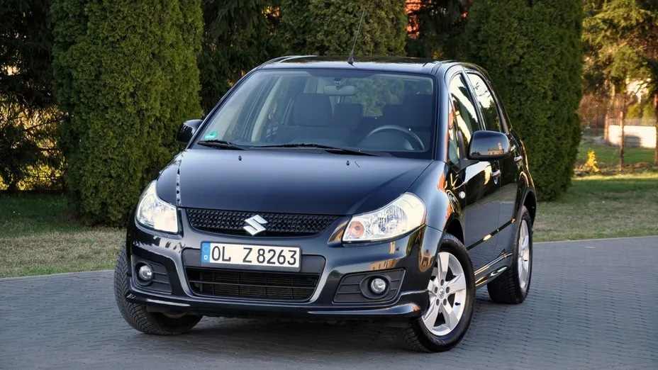 SUZUKI SX4 -