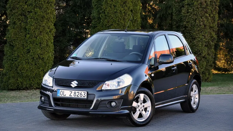 SUZUKI SX4 -