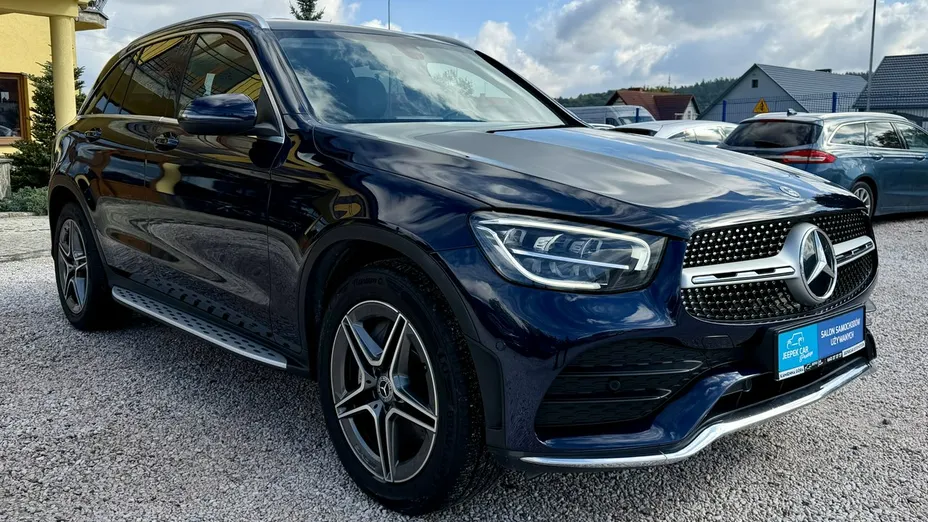 MERCEDES-BENZ GLC -