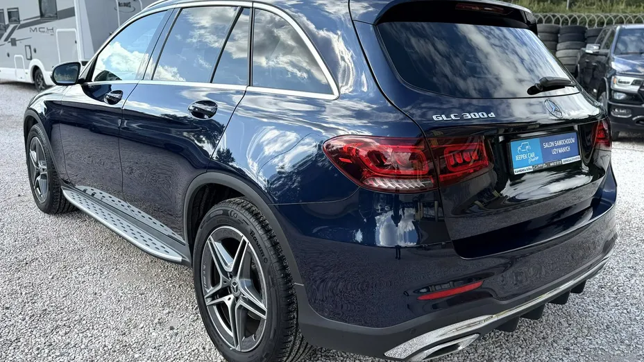 MERCEDES-BENZ GLC -