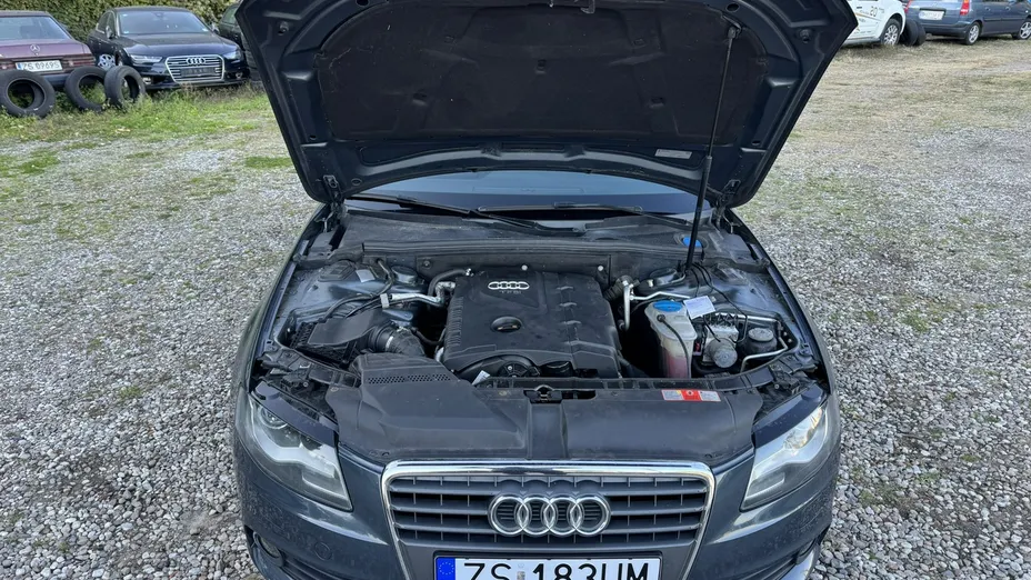 AUDI A4 -