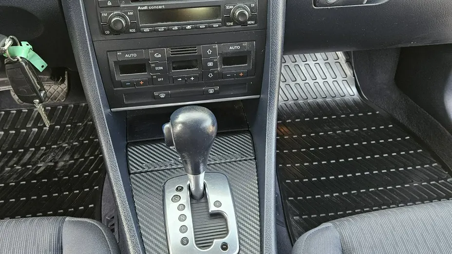 AUDI A4 -