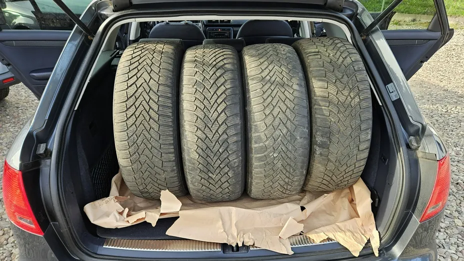 AUDI A4 -