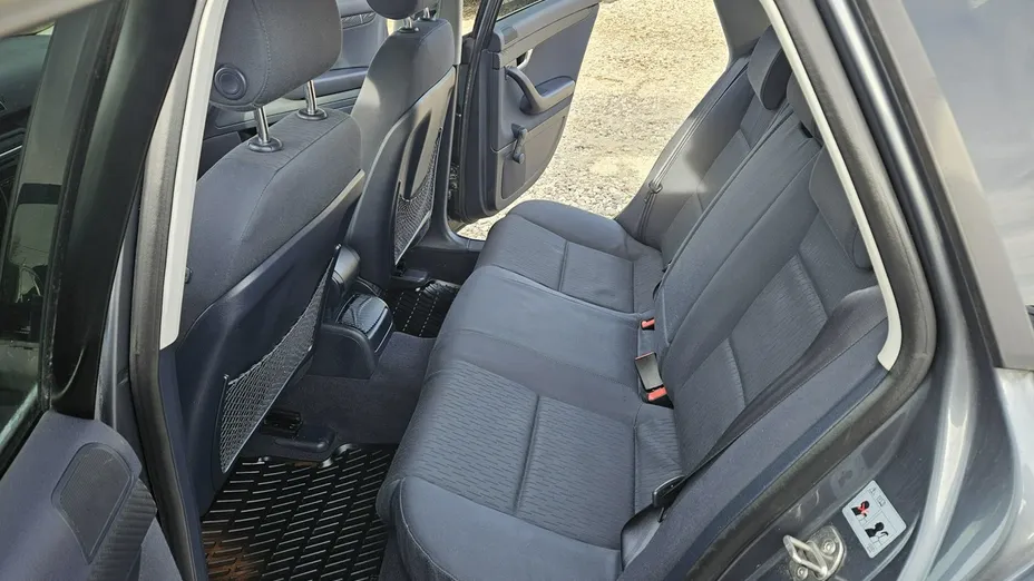 AUDI A4 -