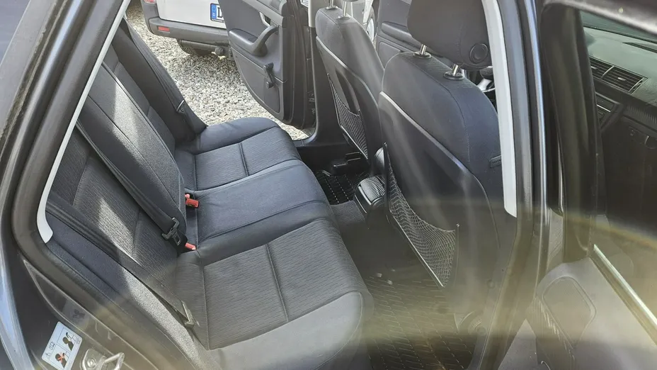 AUDI A4 -