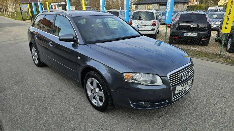 AUDI A4 -
