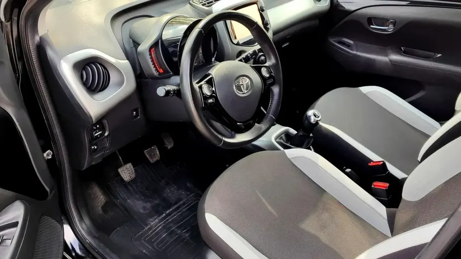 TOYOTA Aygo X -