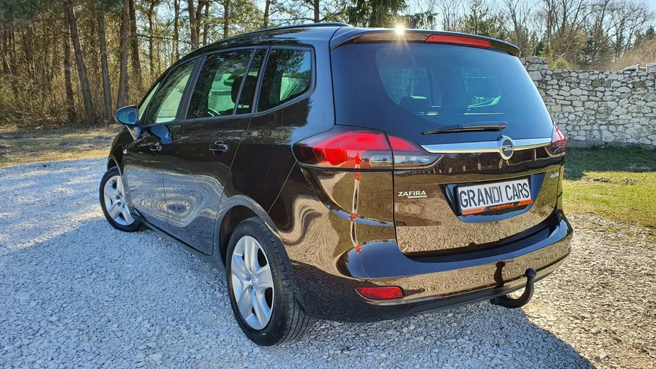 OPEL Zafira -