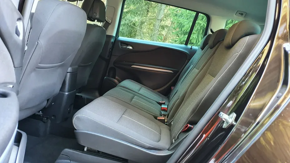 OPEL Zafira -