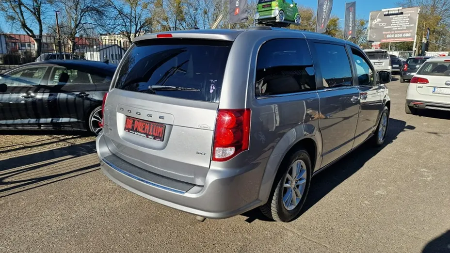 DODGE Grand Caravan -