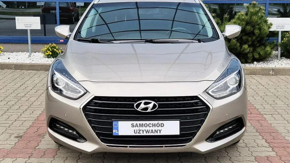 HYUNDAI i40 -