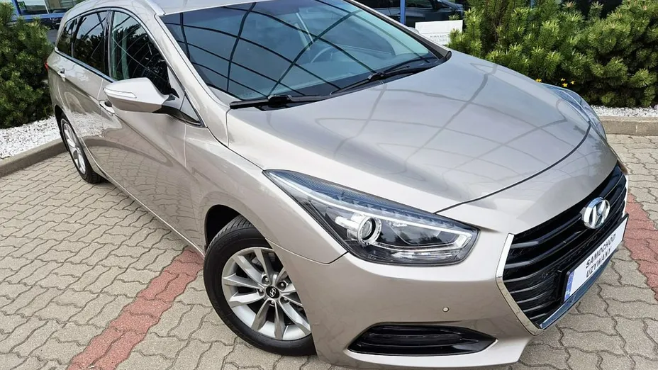 HYUNDAI i40 -