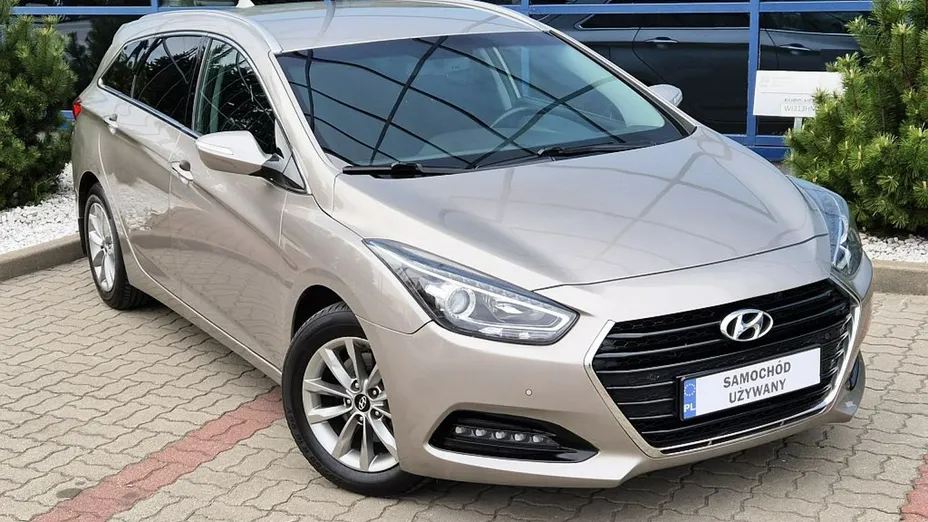 HYUNDAI i40 -