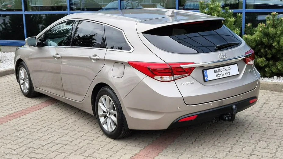 HYUNDAI i40 -