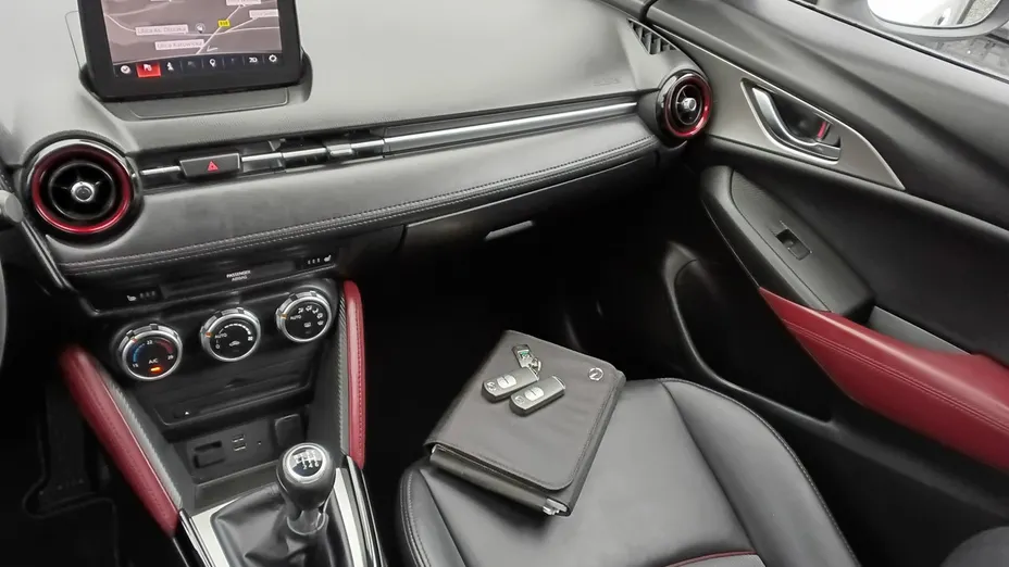 MAZDA CX-3 -
