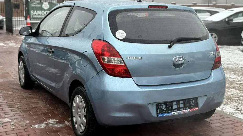 HYUNDAI i20 -