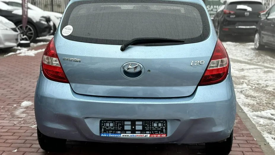 HYUNDAI i20 -