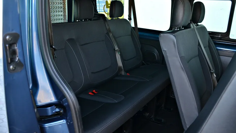 RENAULT Trafic -