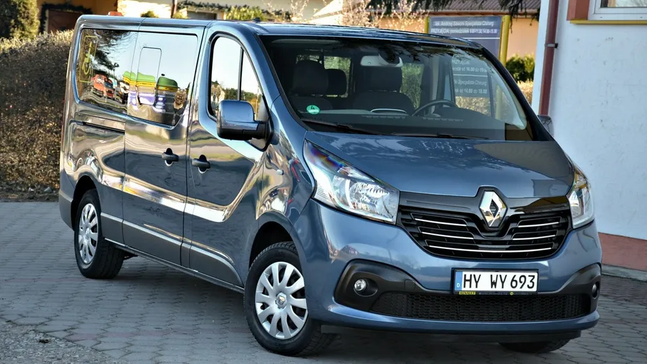 RENAULT Trafic -