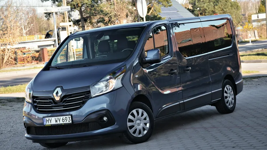 RENAULT Trafic -