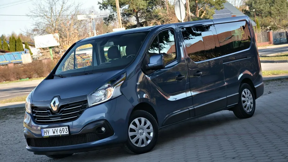 RENAULT Trafic -