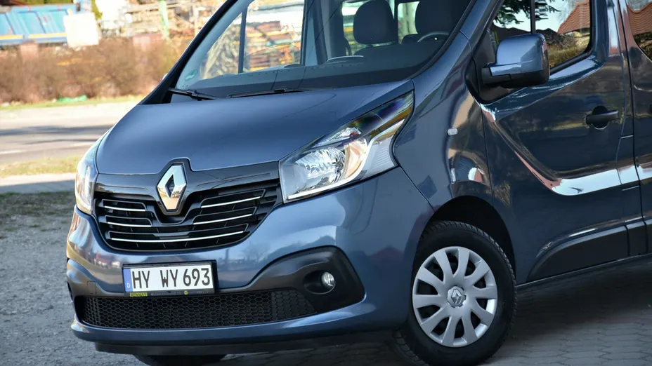 RENAULT Trafic -