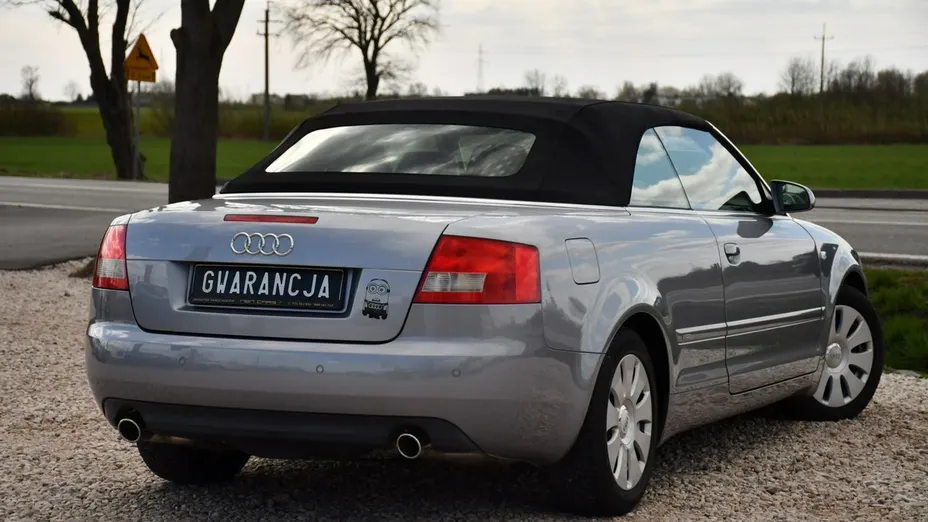 AUDI A4 -
