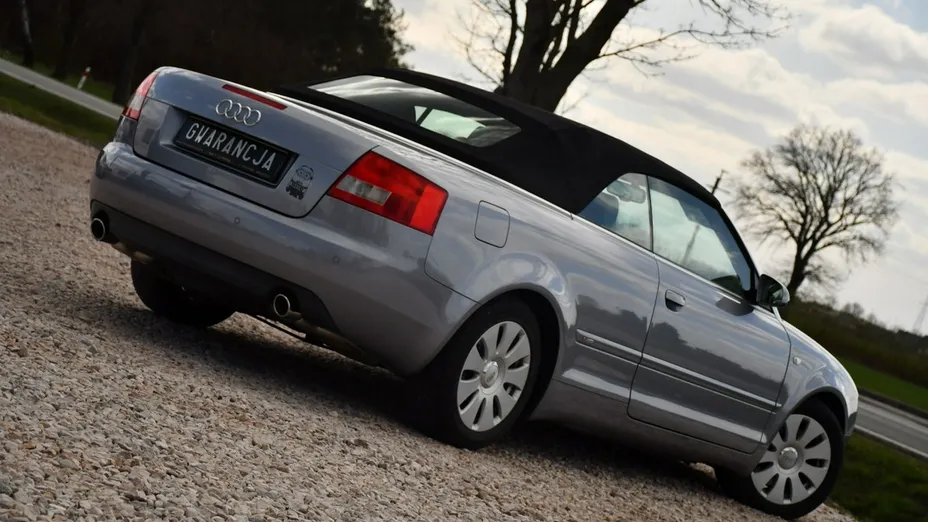 AUDI A4 -