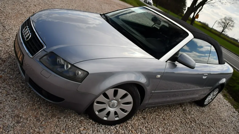 AUDI A4 -