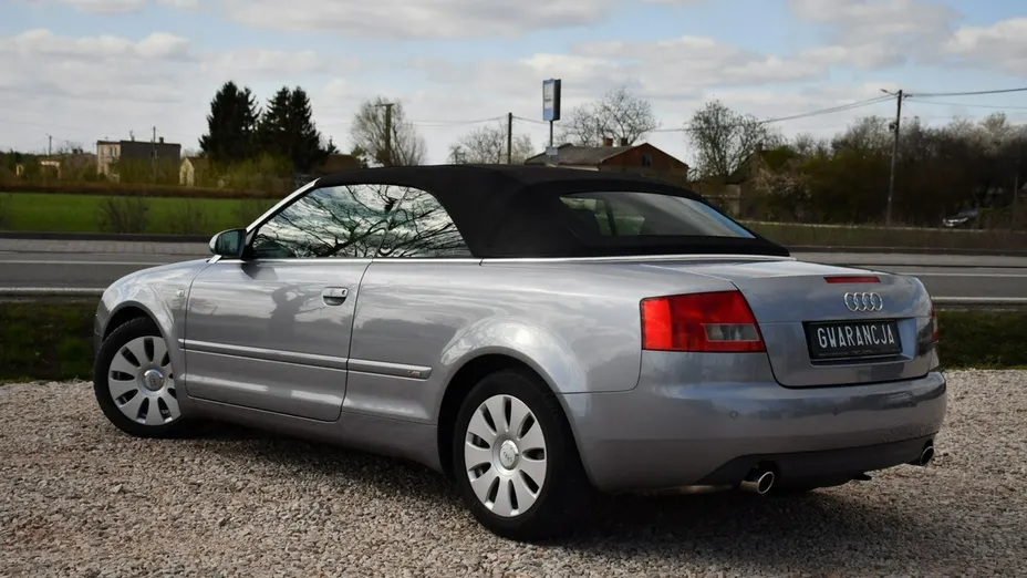 AUDI A4 -