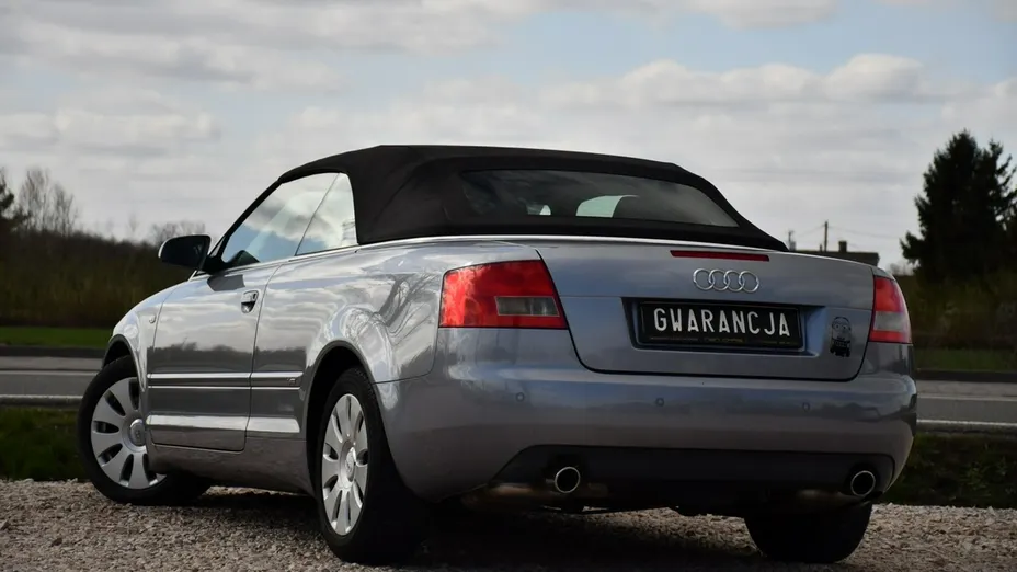 AUDI A4 -