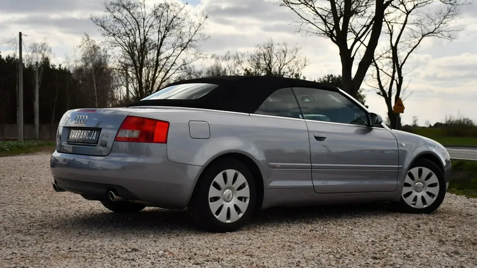 AUDI A4 -