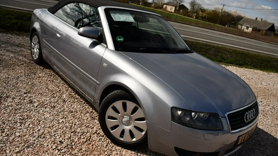 AUDI A4 -