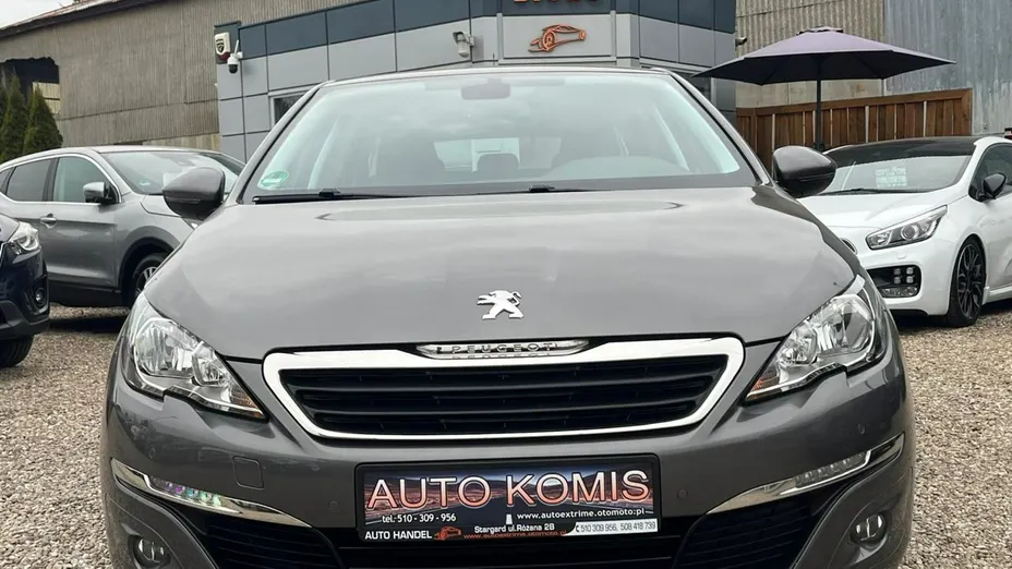 PEUGEOT 308 -