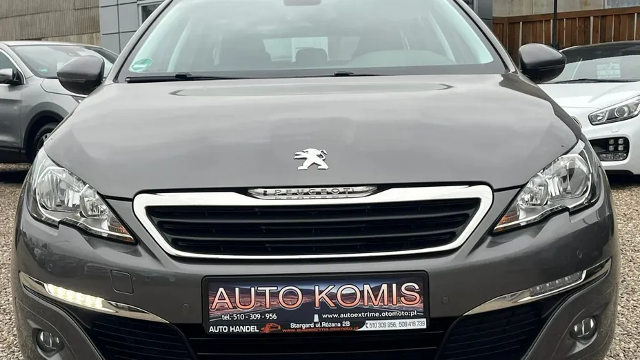 PEUGEOT 308 -
