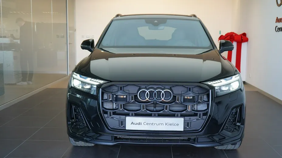 AUDI Q7 -