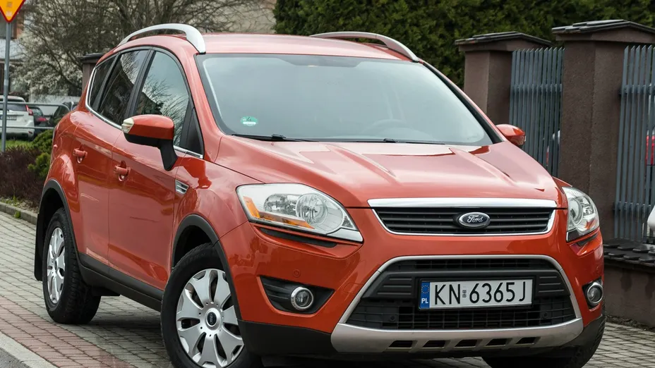 FORD Kuga -