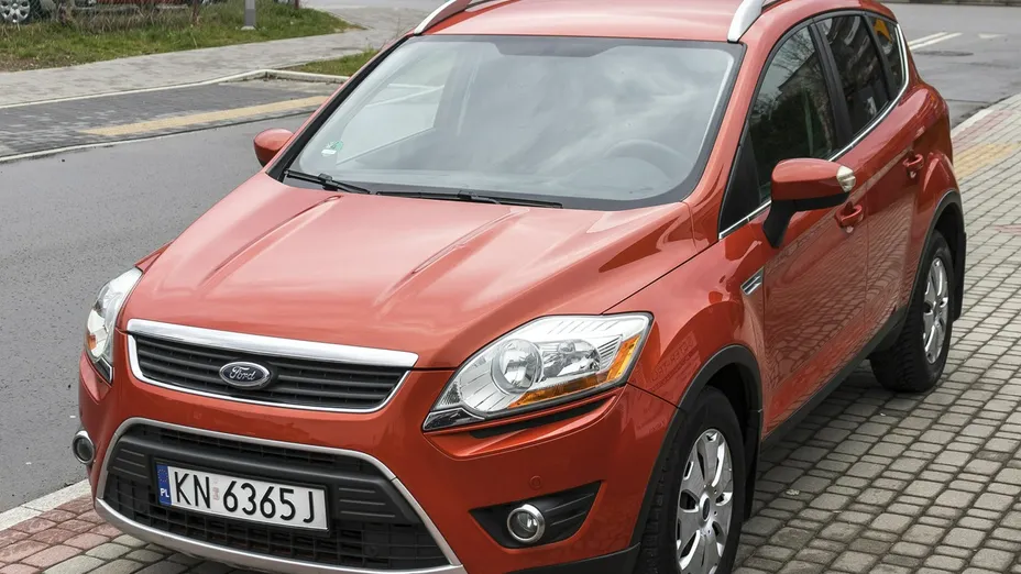 FORD Kuga -