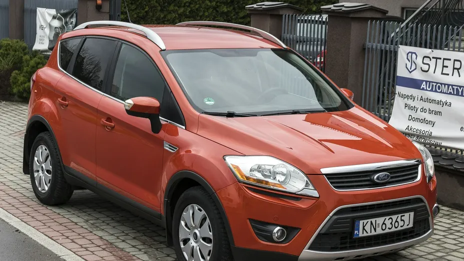 FORD Kuga -