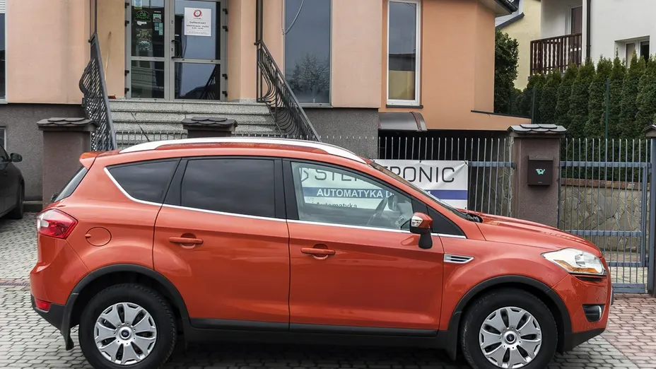FORD Kuga -