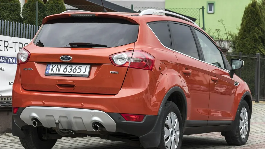 FORD Kuga -