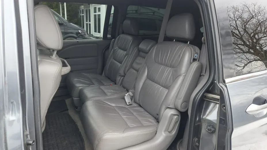 HONDA Odyssey -