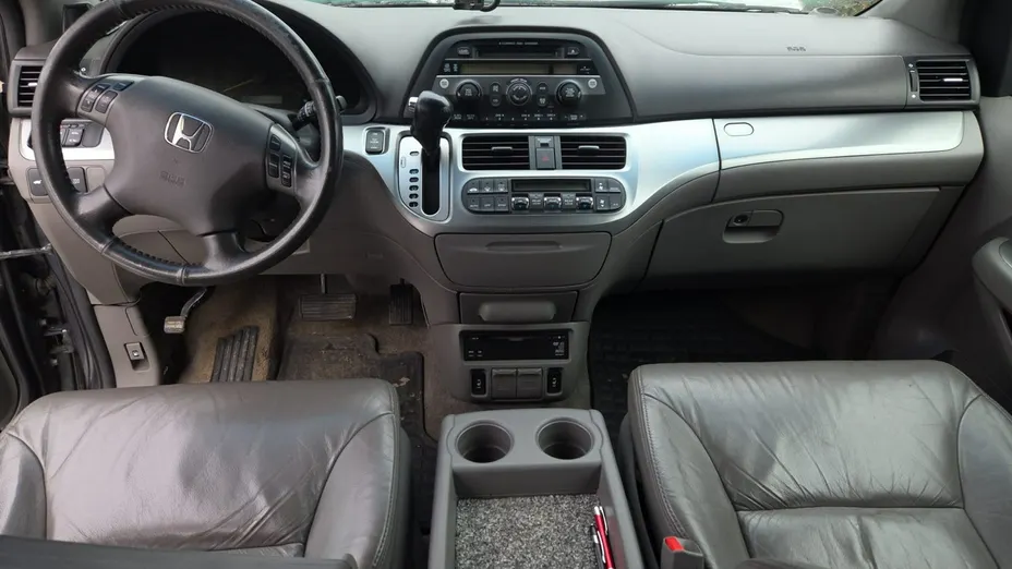 HONDA Odyssey -