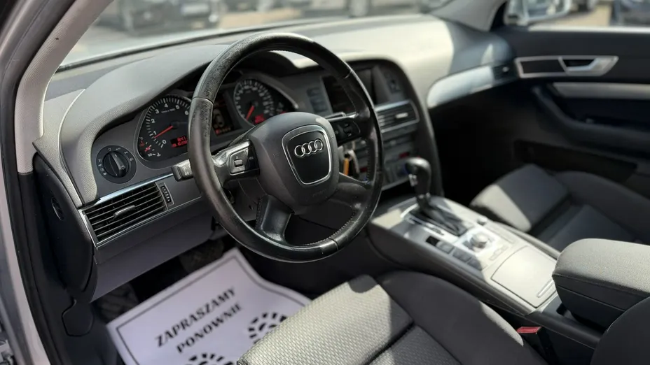 AUDI A6 -