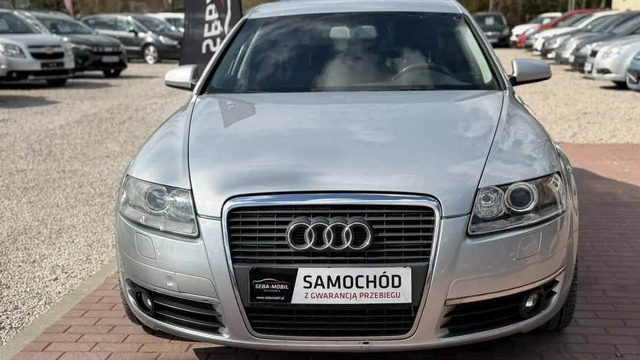 AUDI A6 -