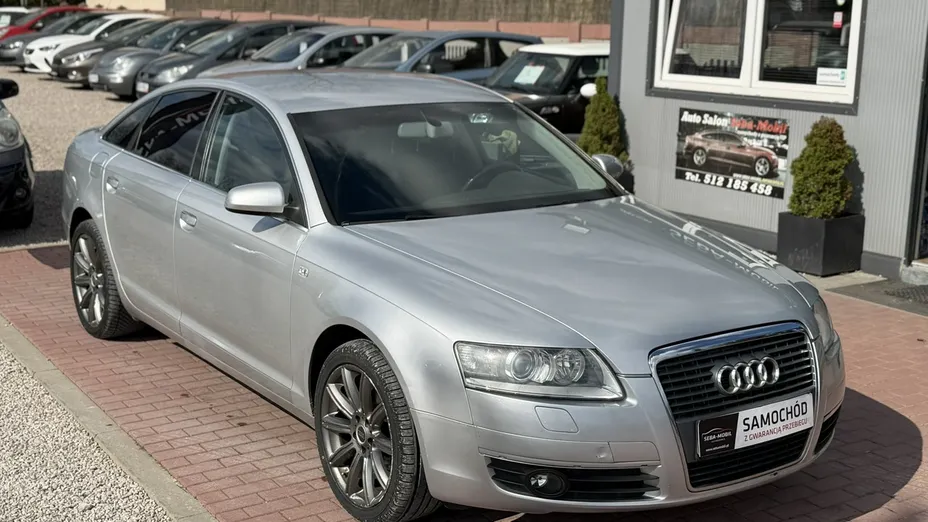 AUDI A6 -