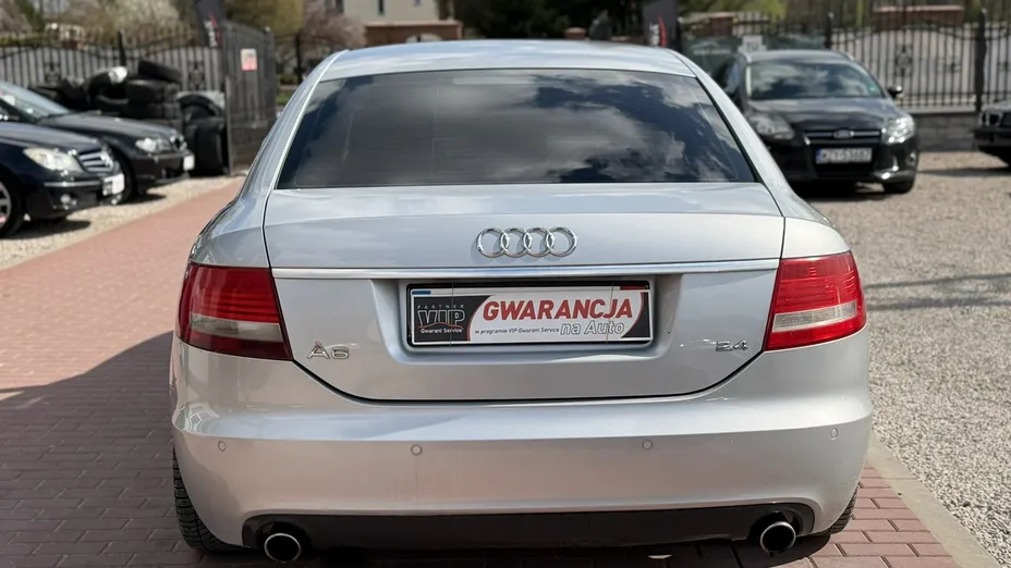 AUDI A6 -