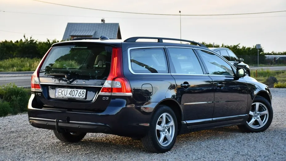 VOLVO V70 -