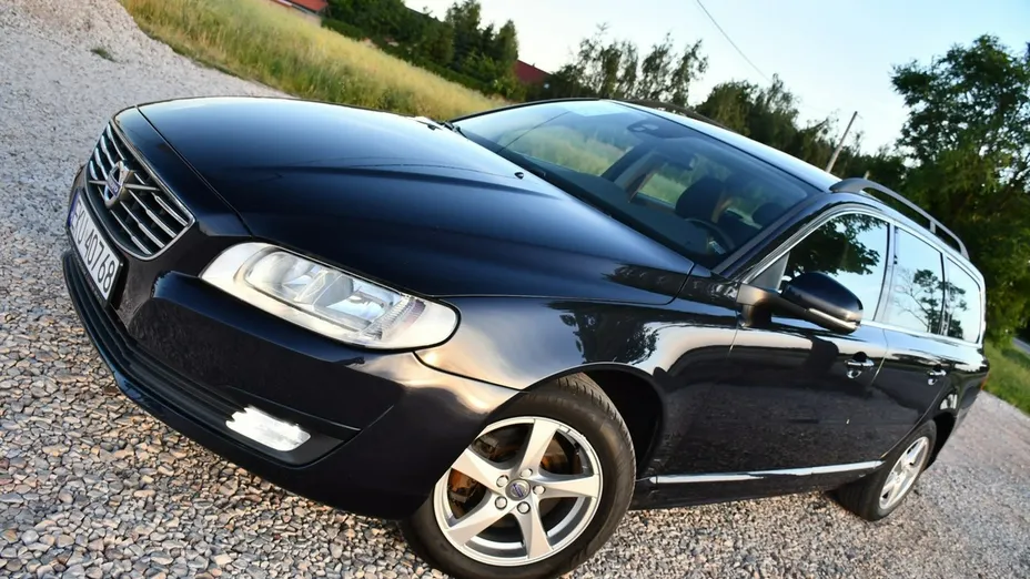 VOLVO V70 -