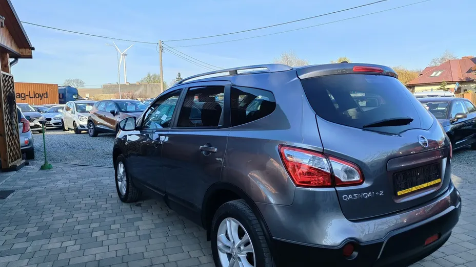 NISSAN Qashqai+2 -